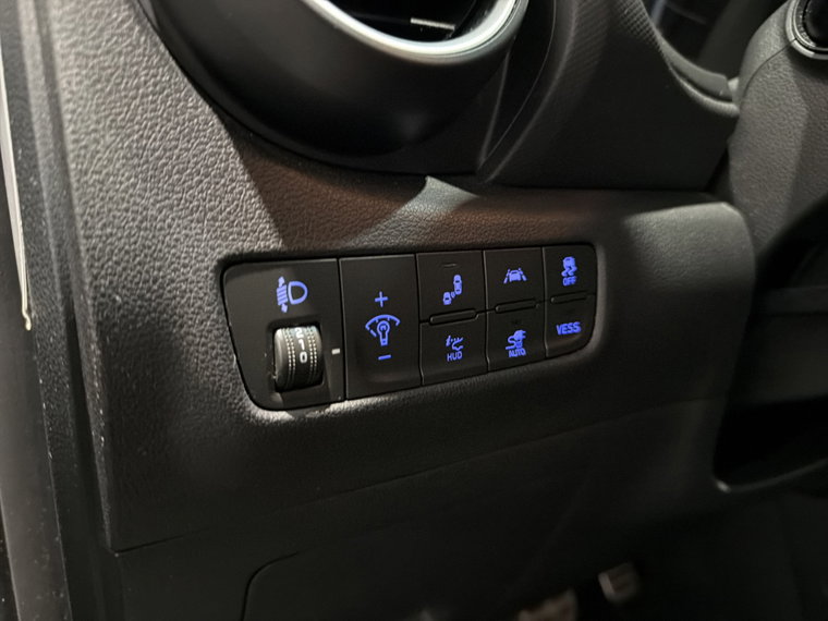 Vehicle Image 27