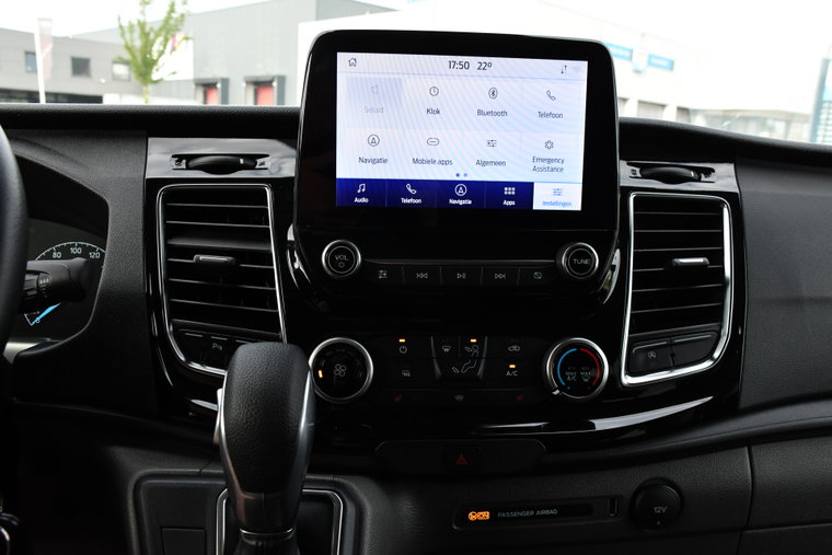 Vehicle Image 14