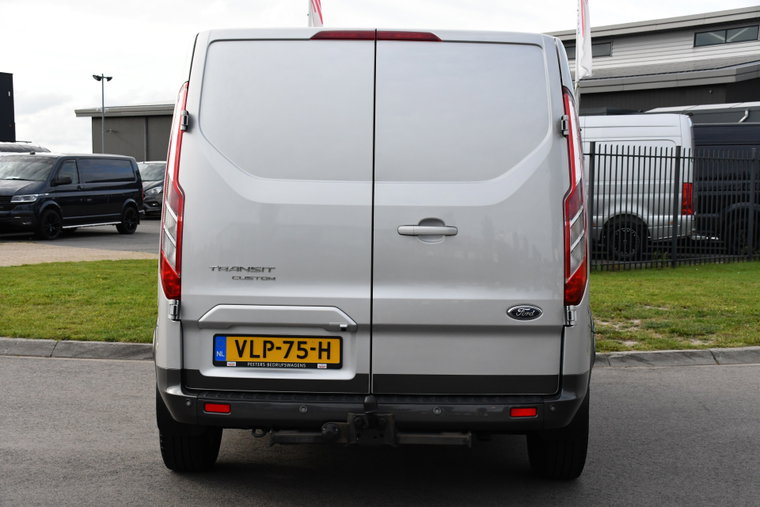 Vehicle Image 35