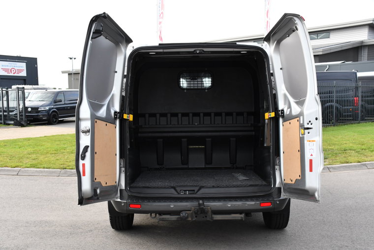 Vehicle Image 36