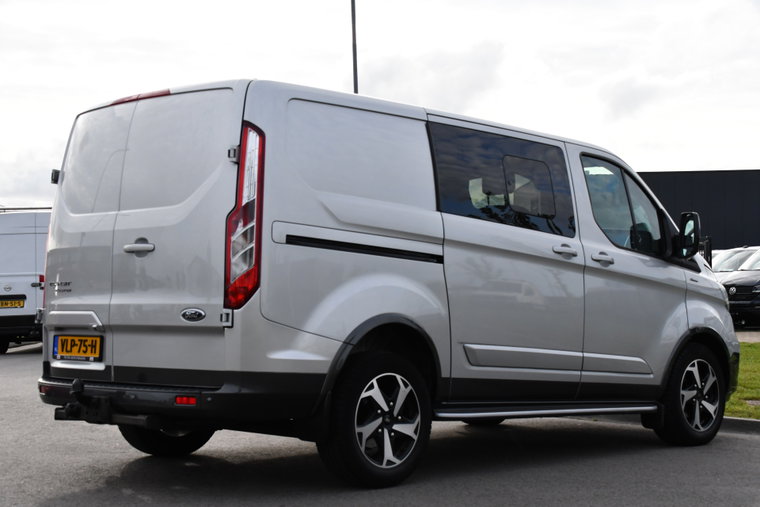 Vehicle Image 6