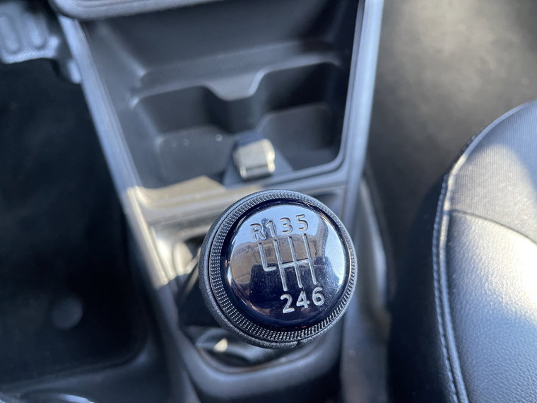 Vehicle Image 24