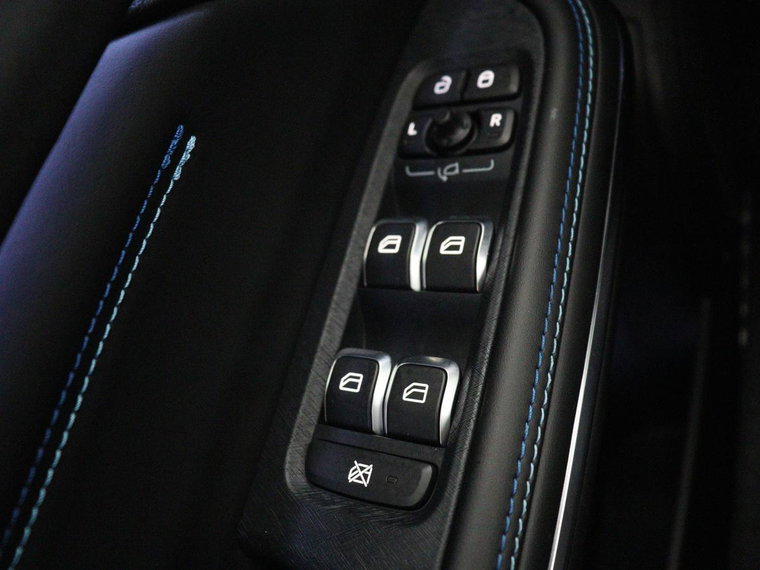 Vehicle Image 41