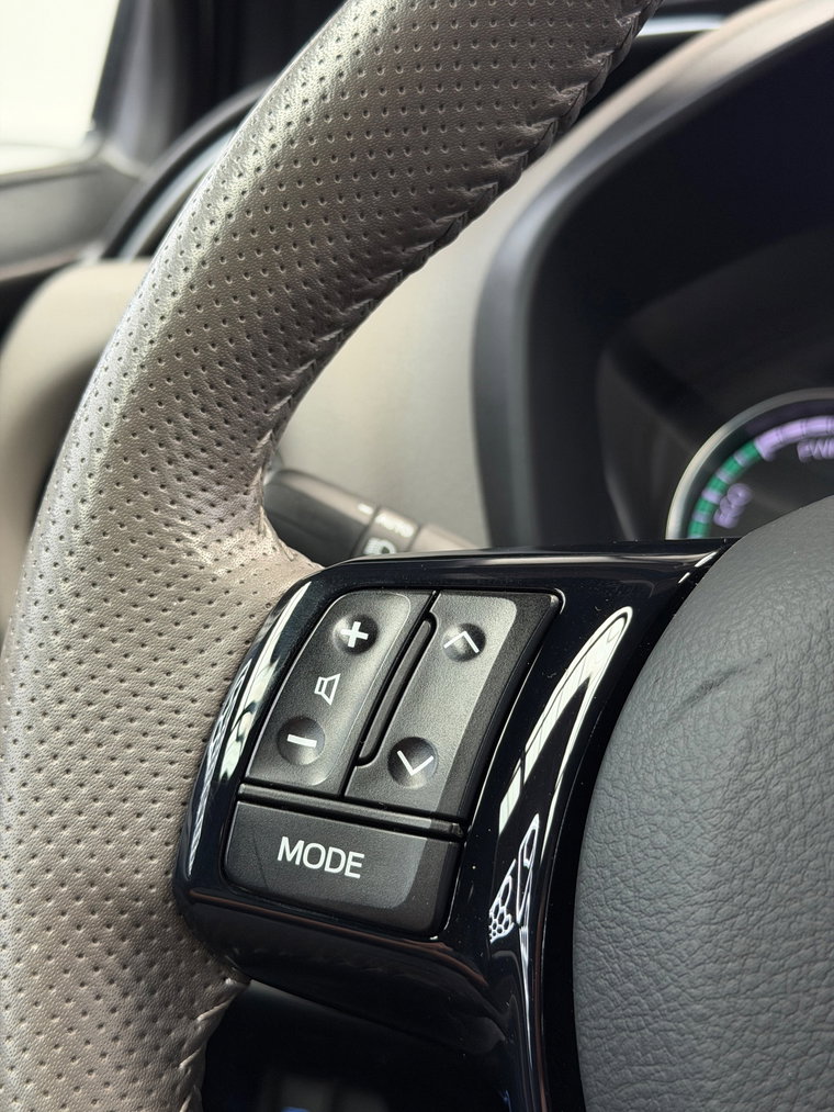 Vehicle Image 30