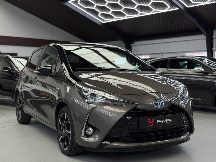 Vehicle Image 6