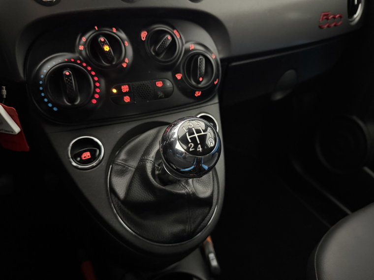 Vehicle Image 25