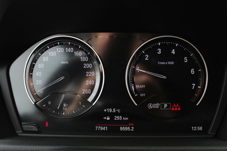 Vehicle Image 32