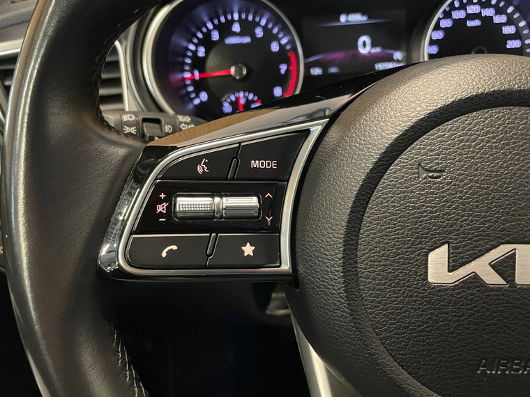 Vehicle Image 35