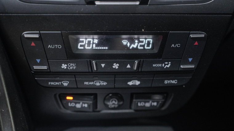 Vehicle Image 30