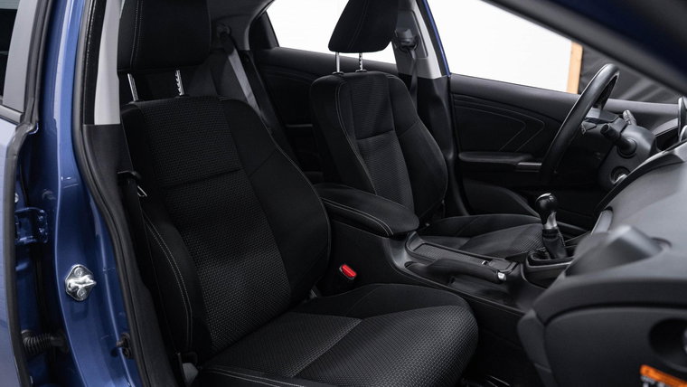 Vehicle Image 35
