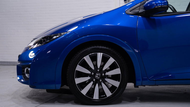 Vehicle Image 9