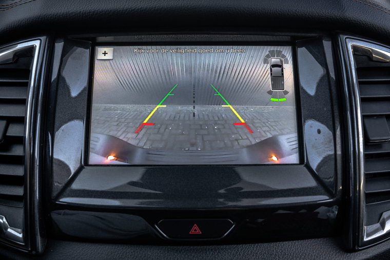 Vehicle Image 19