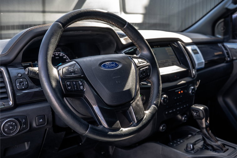 Vehicle Image 9