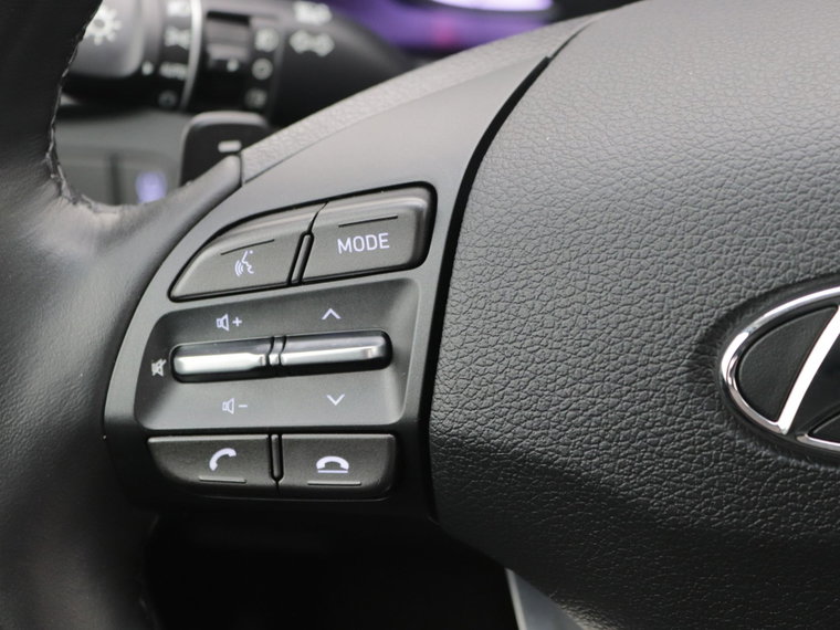 Vehicle Image 28