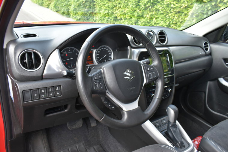Vehicle Image 13