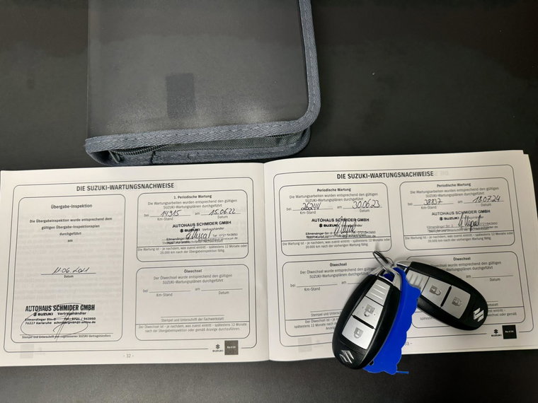 Vehicle Image 12