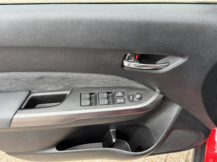 Vehicle Image 26