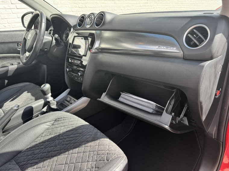 Vehicle Image 38