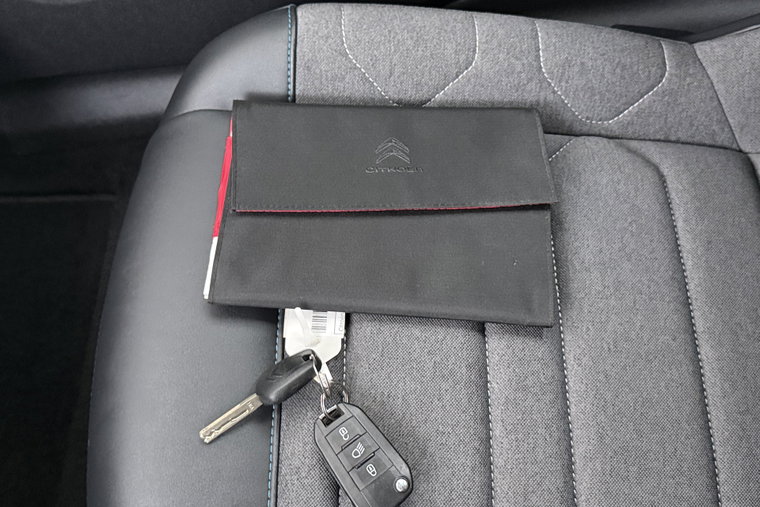Vehicle Image 31