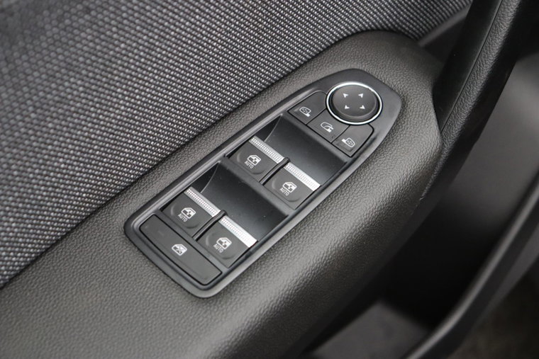 Vehicle Image 45
