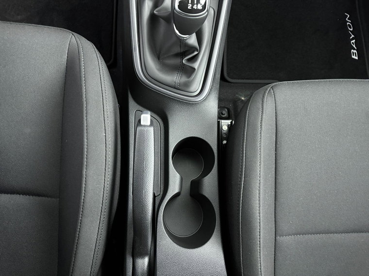 Vehicle Image 23