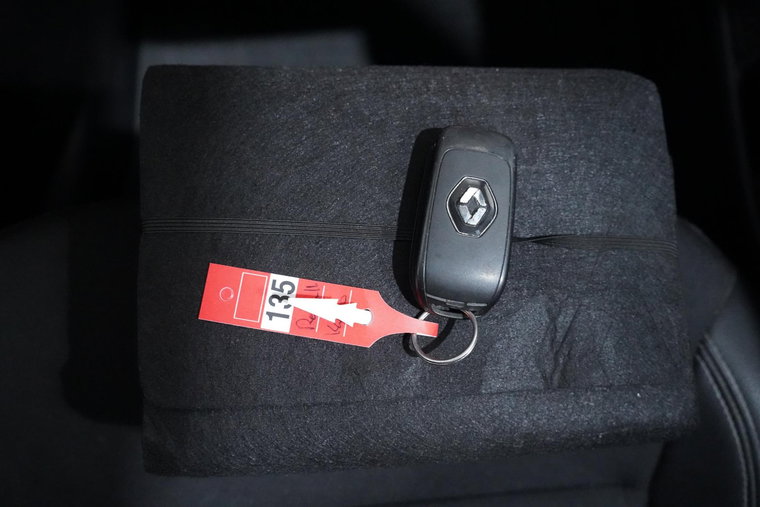 Vehicle Image 37