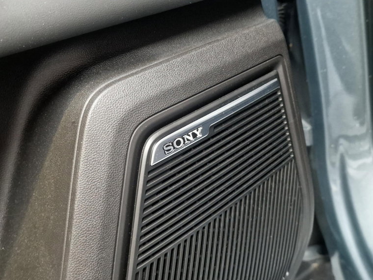 Vehicle Image 35