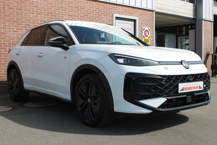Vehicle Image 42