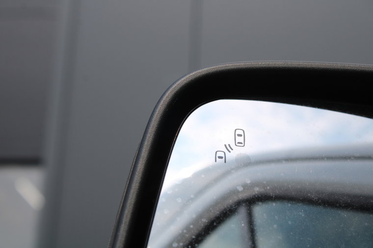 Vehicle Image 35
