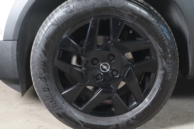 Vehicle Image 22