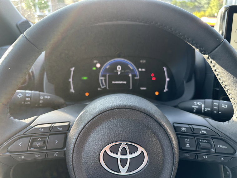 Vehicle Image 18