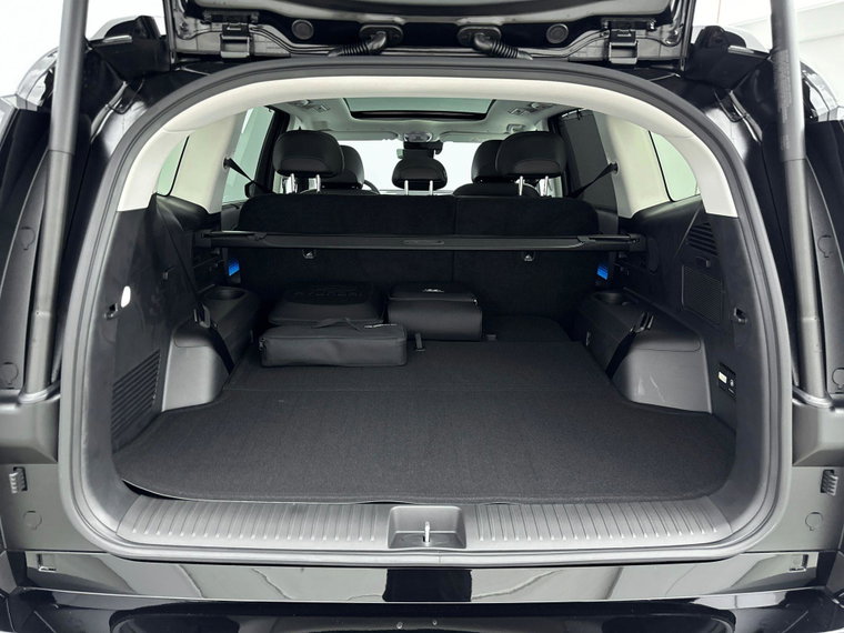 Vehicle Image 33