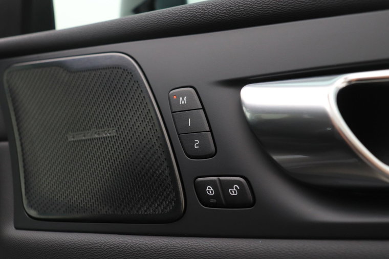 Vehicle Image 48