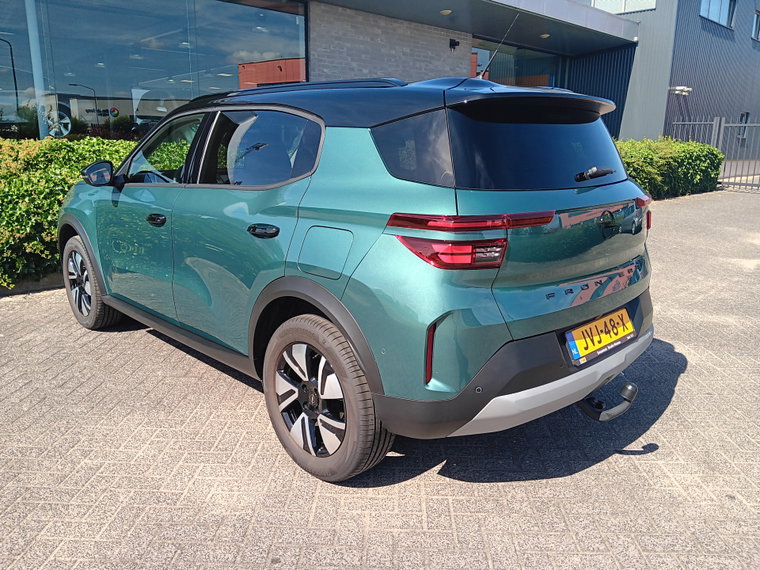 Vehicle Image 8