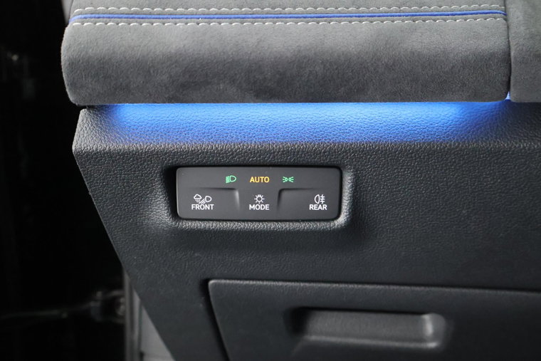 Vehicle Image 16