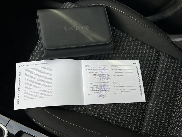 Vehicle Image 25