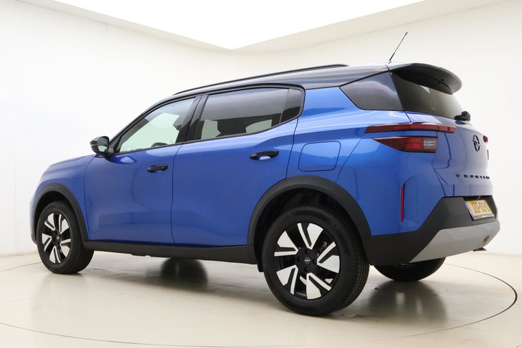 Vehicle Image 12
