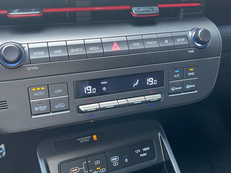 Vehicle Image 27