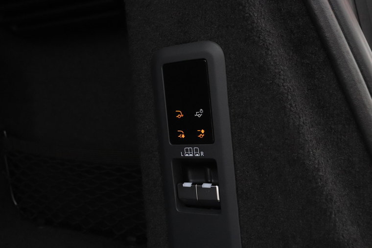 Vehicle Image 54