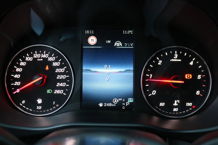 Vehicle Image 19
