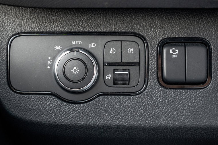 Vehicle Image 26