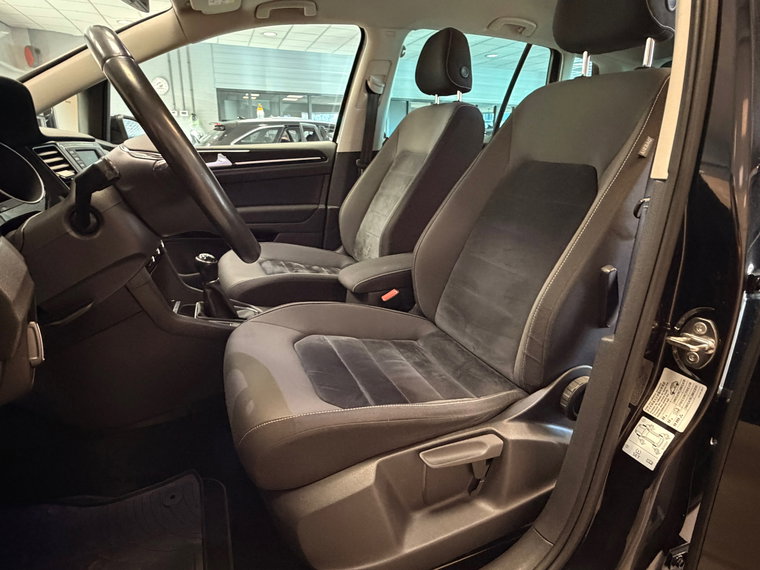Vehicle Image 45