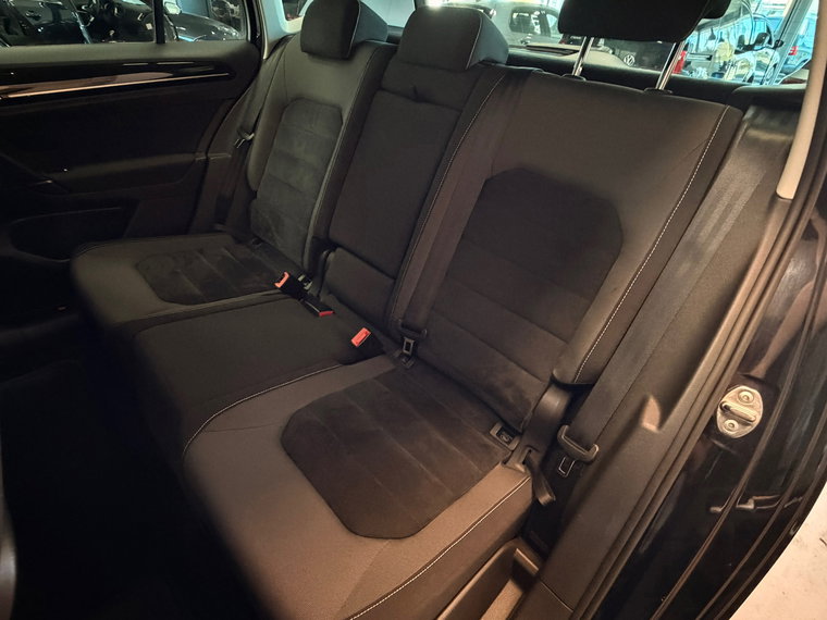 Vehicle Image 49