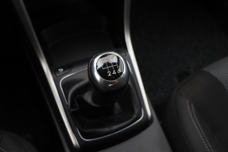 Vehicle Image 22
