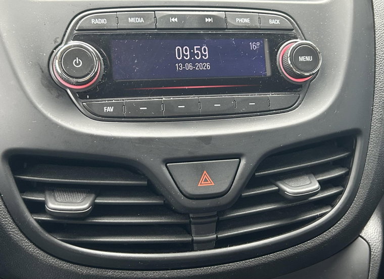 Vehicle Image 19