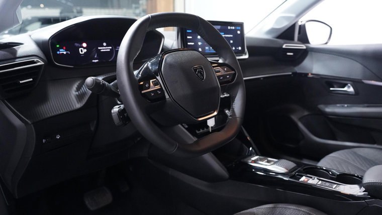 Vehicle Image 36