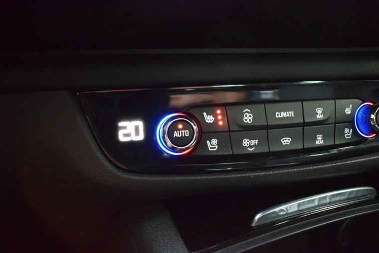 Vehicle Image 32