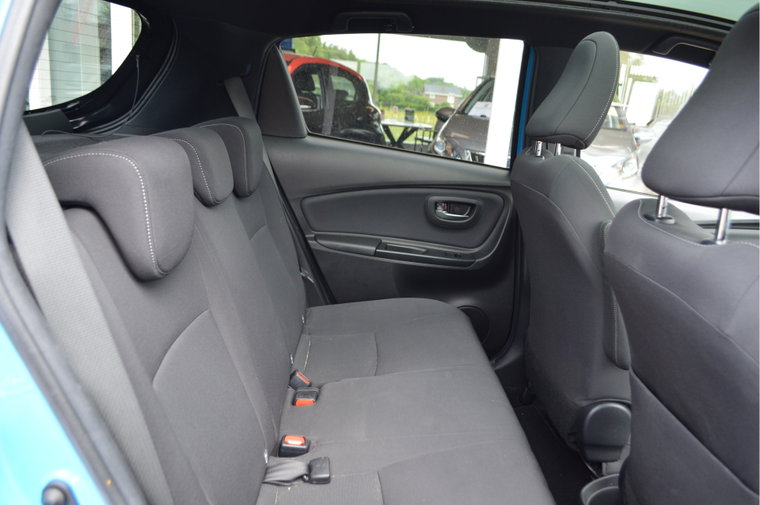 Vehicle Image 13
