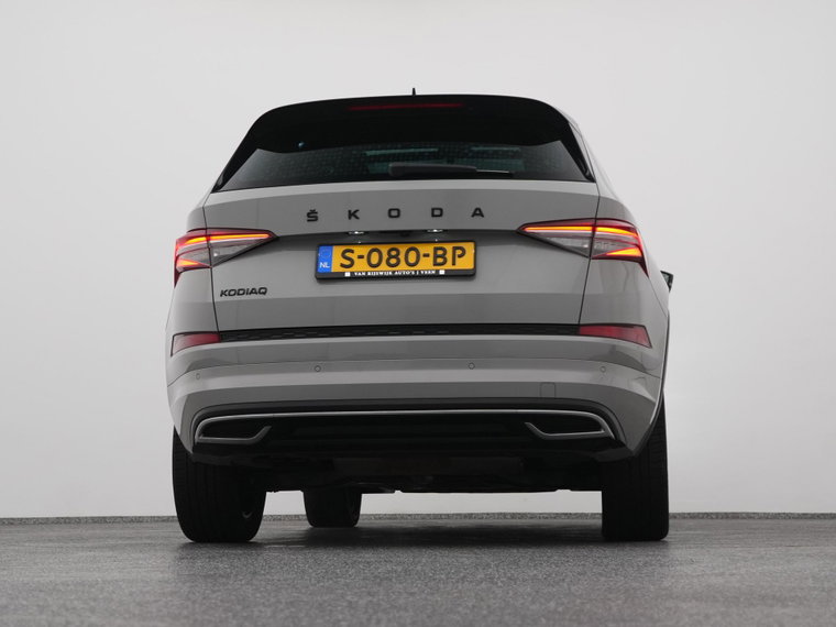 Vehicle Image 36