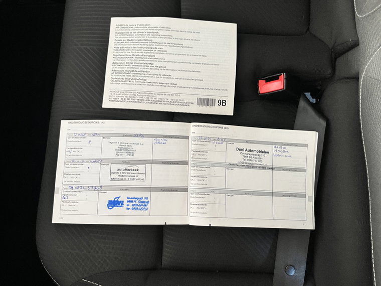 Vehicle Image 35